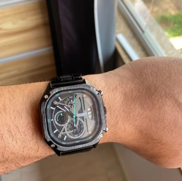 Megir classic watch +Extra strap - Image 3