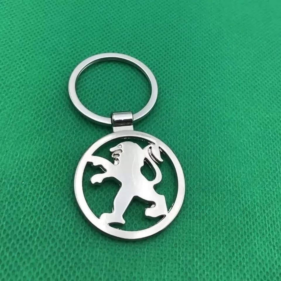 Car logo key chains - Metallic - Image 9