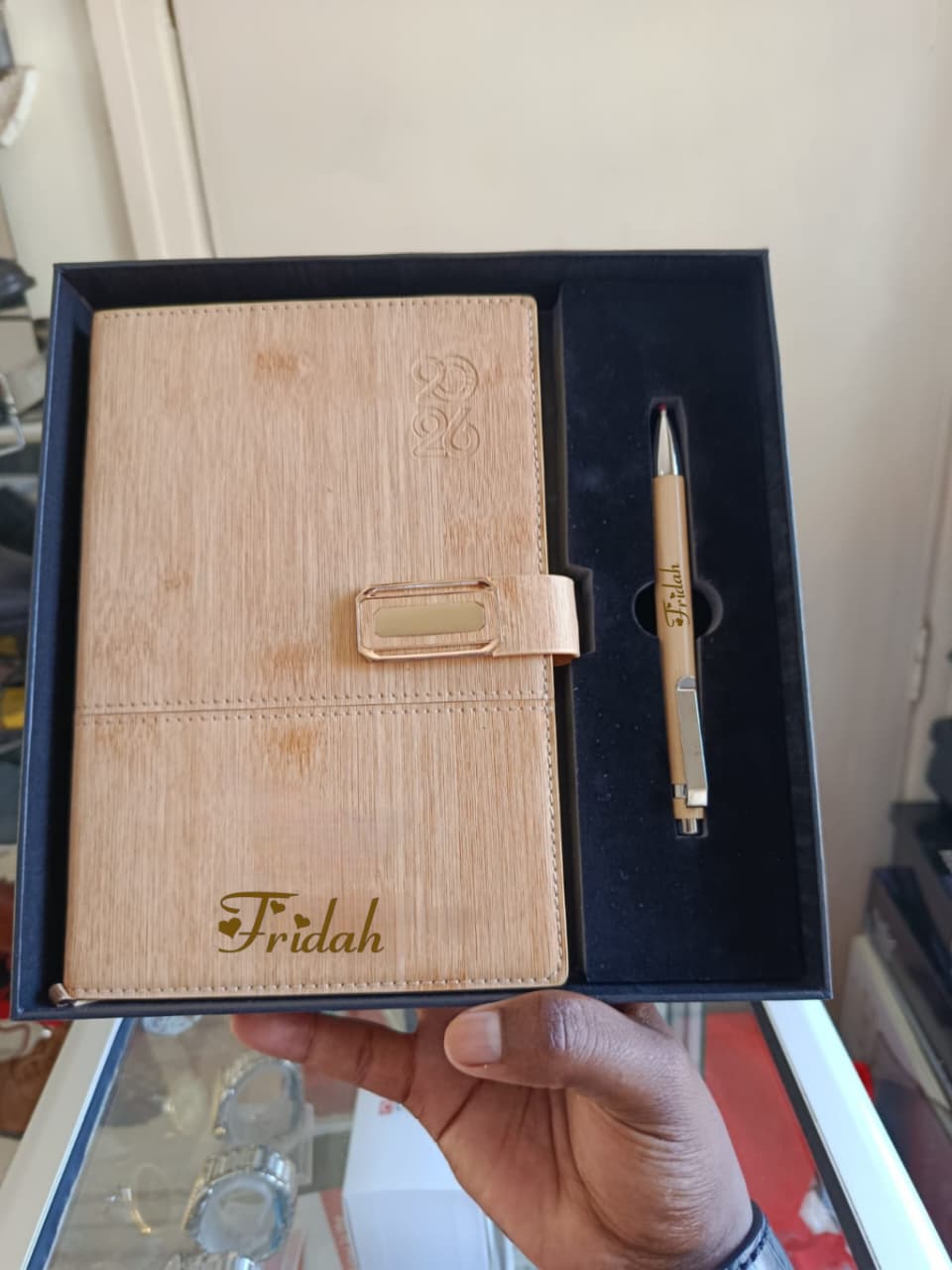 Diary+pen